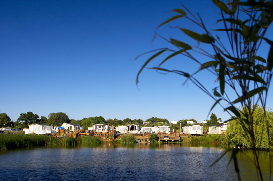 Oaklands Holiday Park - Holiday Parks, Caravan Holidays in Essex