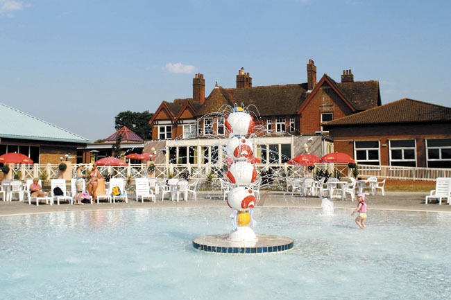Hoburne Bashley - Holiday Parks, Caravan Holidays in Hampshire