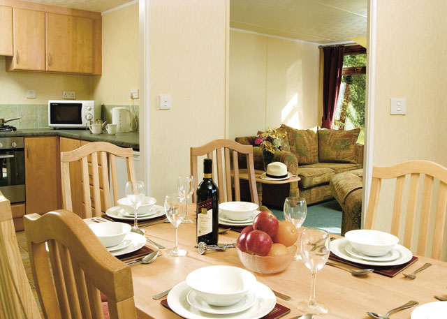Athelington Hall Farm Lodges - Holiday Parks, Caravan Holidays in Suffolk