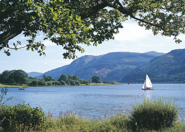 Bassenthwaite Lakeside Lodges - Holiday Parks, Caravan Holidays in Cumbria