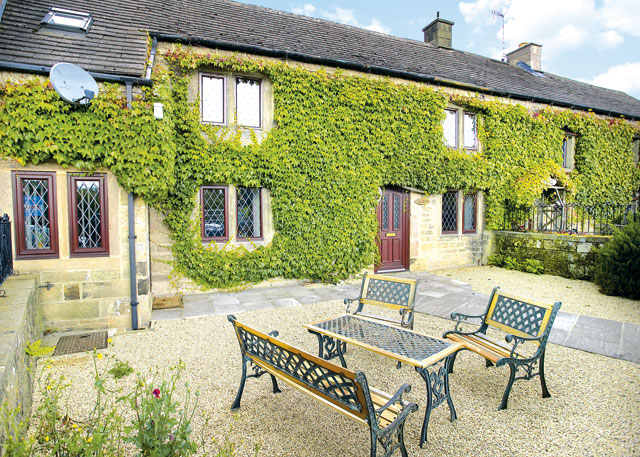 Two Dales Cottages - Holiday Parks, Caravan Holidays in Derbyshire