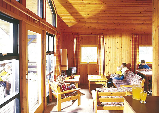 Lochearnhead Loch Side - Holiday Parks, Caravan Holidays in Perth and Kinross