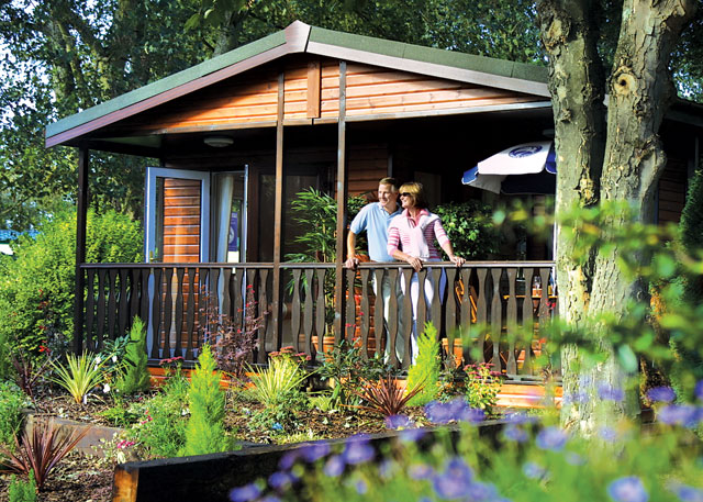 Edgeley Country Park - Holiday Parks, Caravan Holidays in Surrey