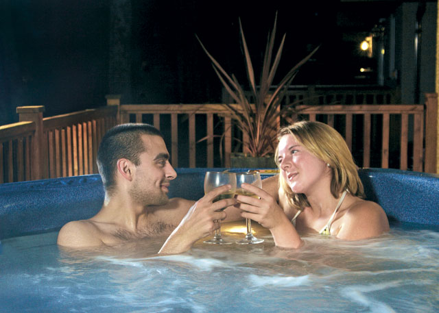 Hengar Manor Country Park - Holiday Parks, Caravan Holidays in Cornwall