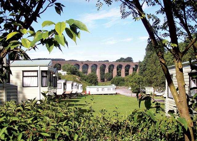 Lime Tree Park - Holiday Parks, Caravan Holidays in Derbyshire