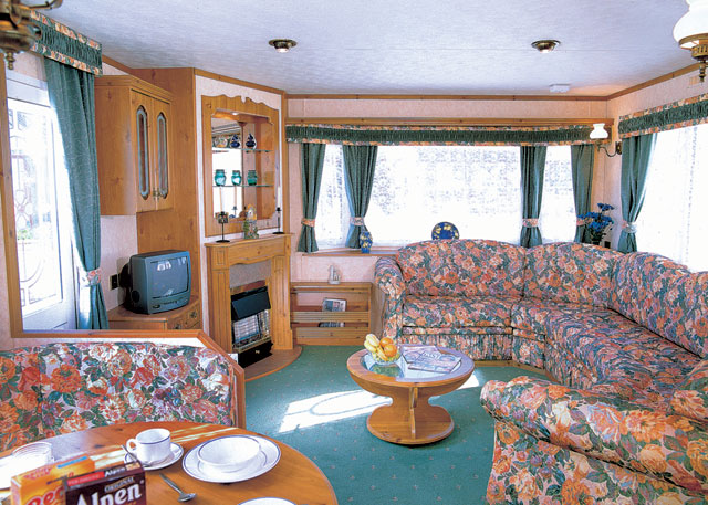 Lydstep Beach - Holiday Parks, Caravan Holidays in Pembrokeshire