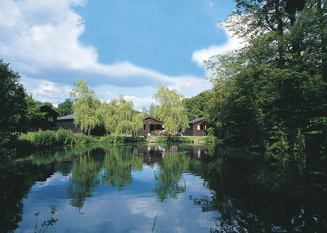 Hunters Moon - Holiday Parks, Caravan Holidays in Wiltshire