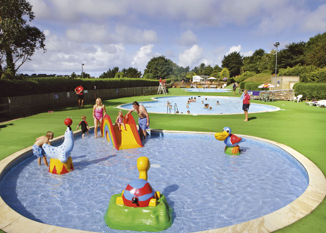 Newquay Holiday Park - Holiday Parks, Caravan Holidays in Cornwall