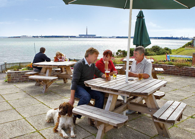 Solent Breezes - Holiday Parks, Caravan Holidays in Hampshire