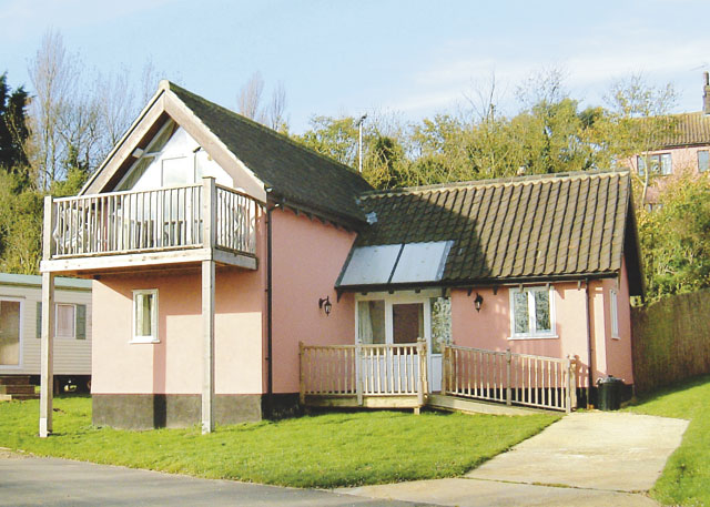 Waveney River Centre - Holiday Parks, Caravan Holidays in Suffolk