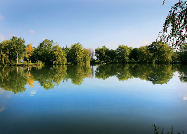 Weybread Lakes Lodges - Holiday Parks, Caravan Holidays in Suffolk